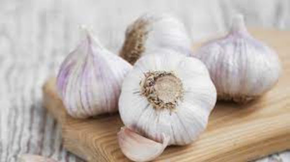 برای کبد چرب چه بخوریم: سیر